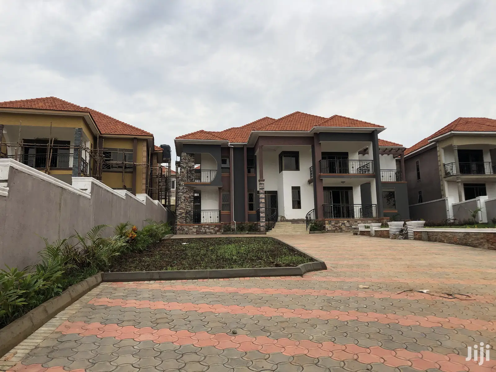 Kiwatule Seven Star Mansion on Sell