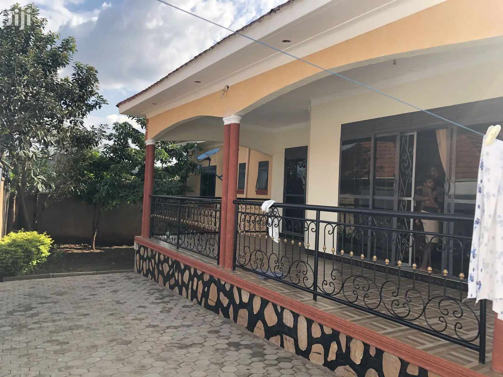 Kira Nice Bungalow on Sell