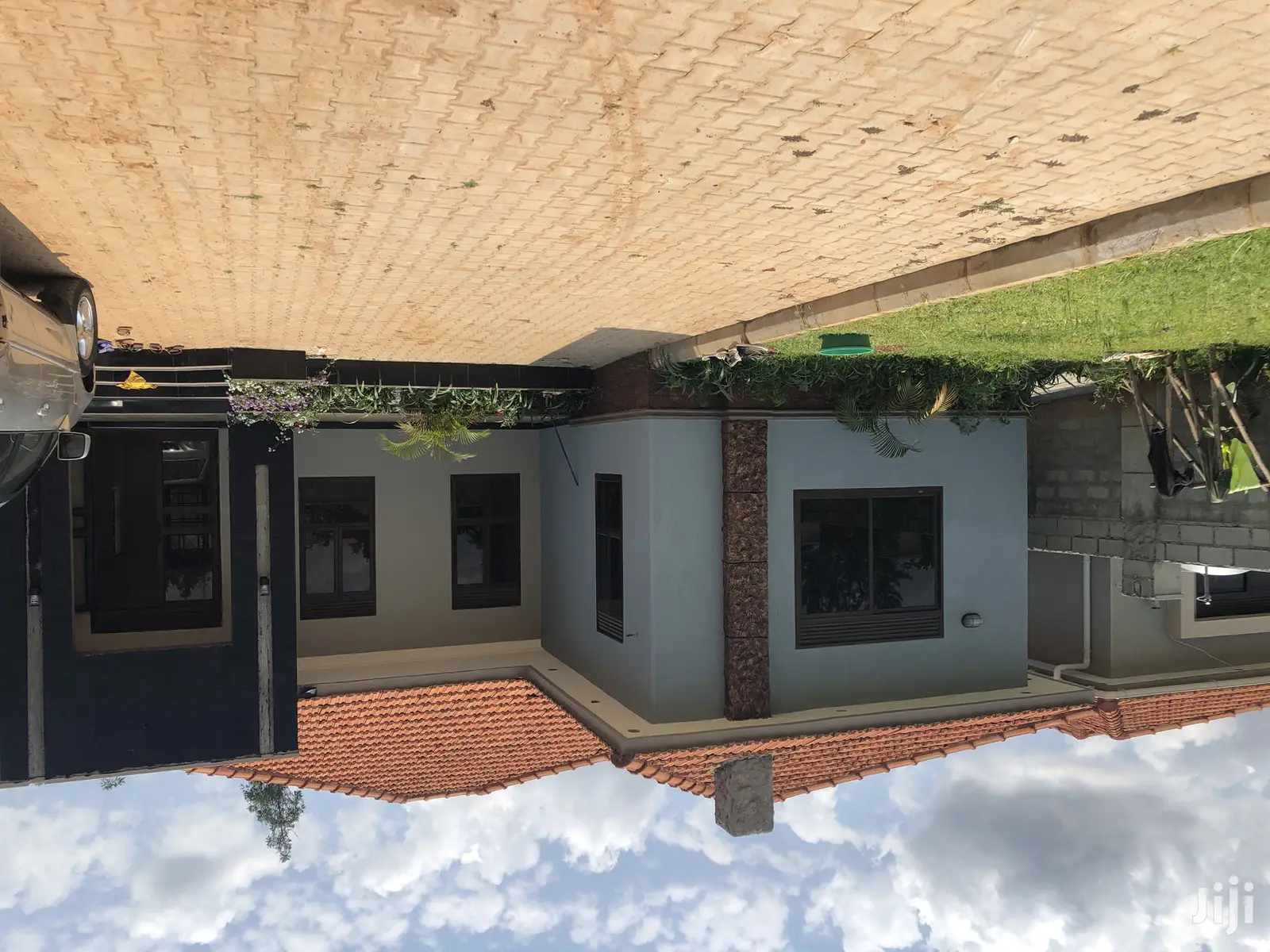 Kiira Pretty Home on Sell