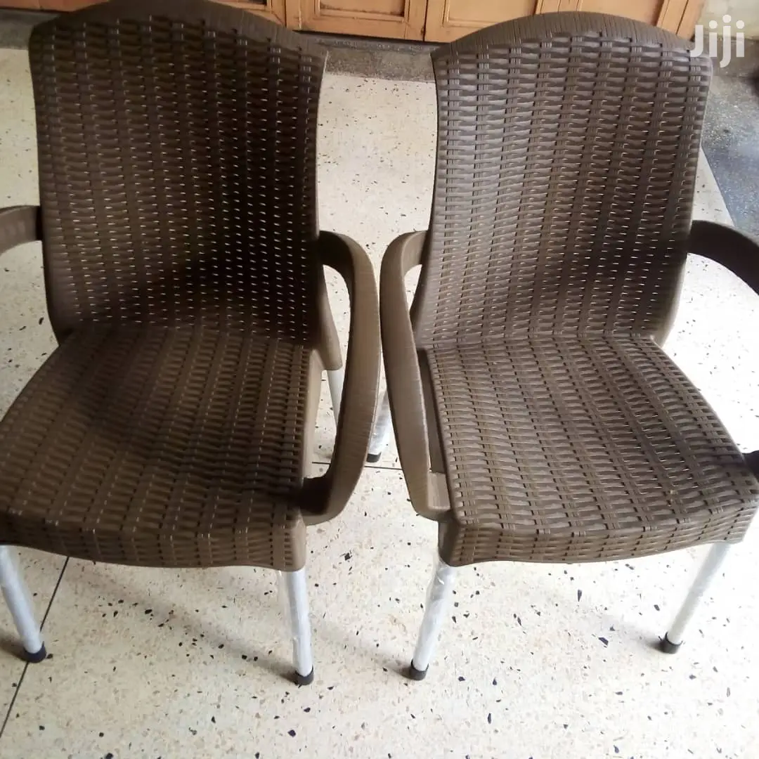 Chrom Plastic Chairs