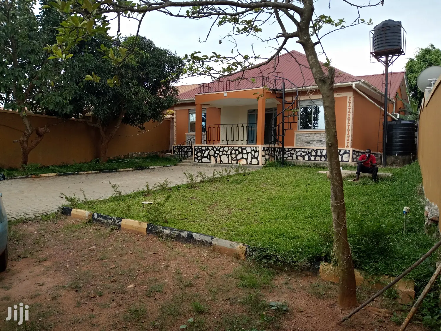 Quick Sell, Namugongo Bungaloo on Market