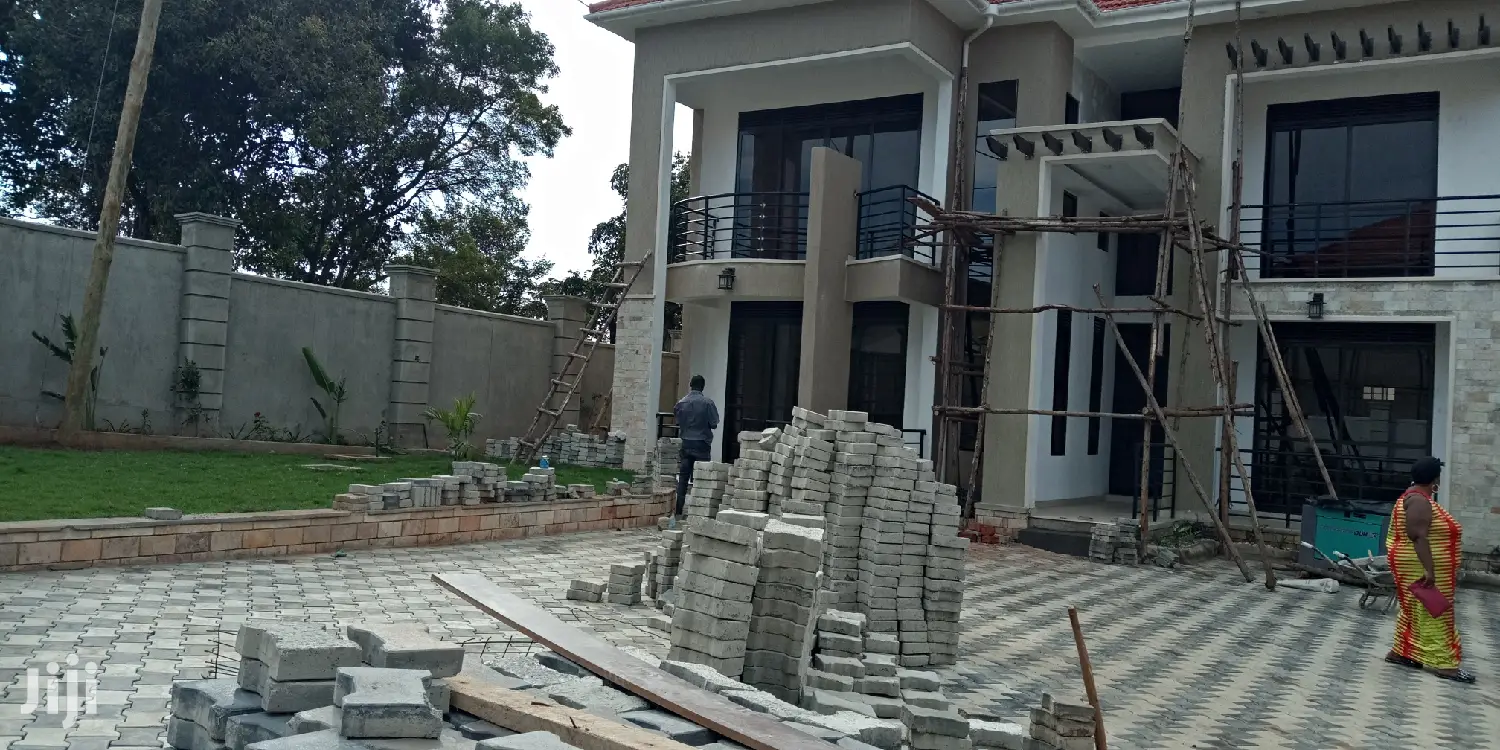 Kira Soon Complete Seven Bedrooms Mansion On Sell