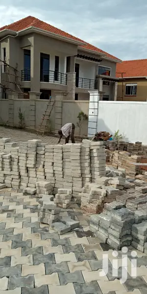 Kira Soon Complete Seven Bedrooms Mansion On Sell