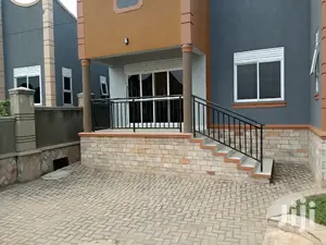 Najjera Well Built Bungaloo