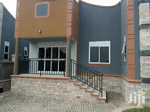 Najjera Well Built Bungaloo