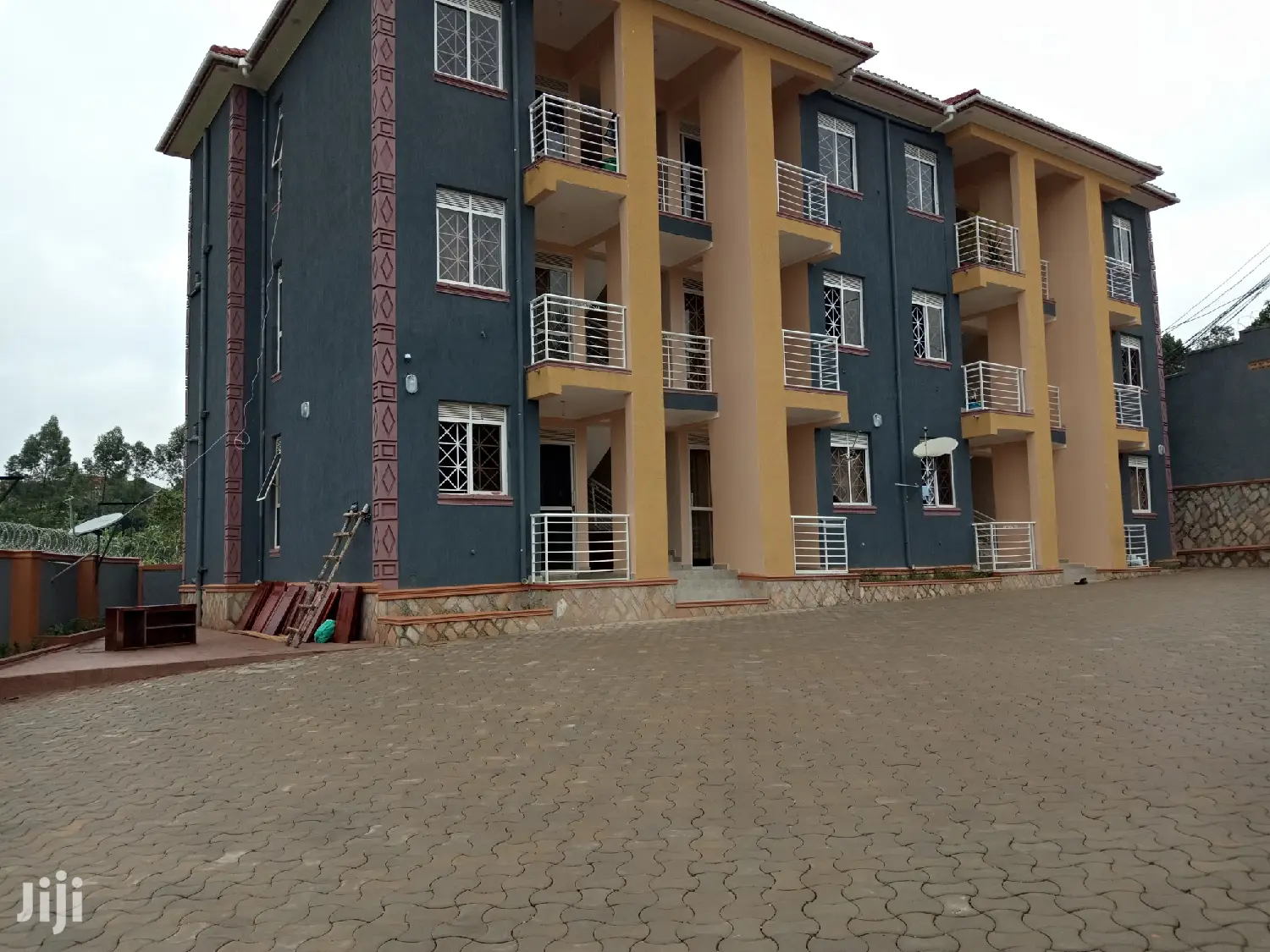 Apartments in Kyaliwajjara on Sell