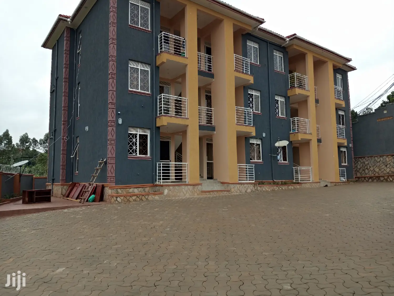 Apartments in Kyaliwajjara on Sell