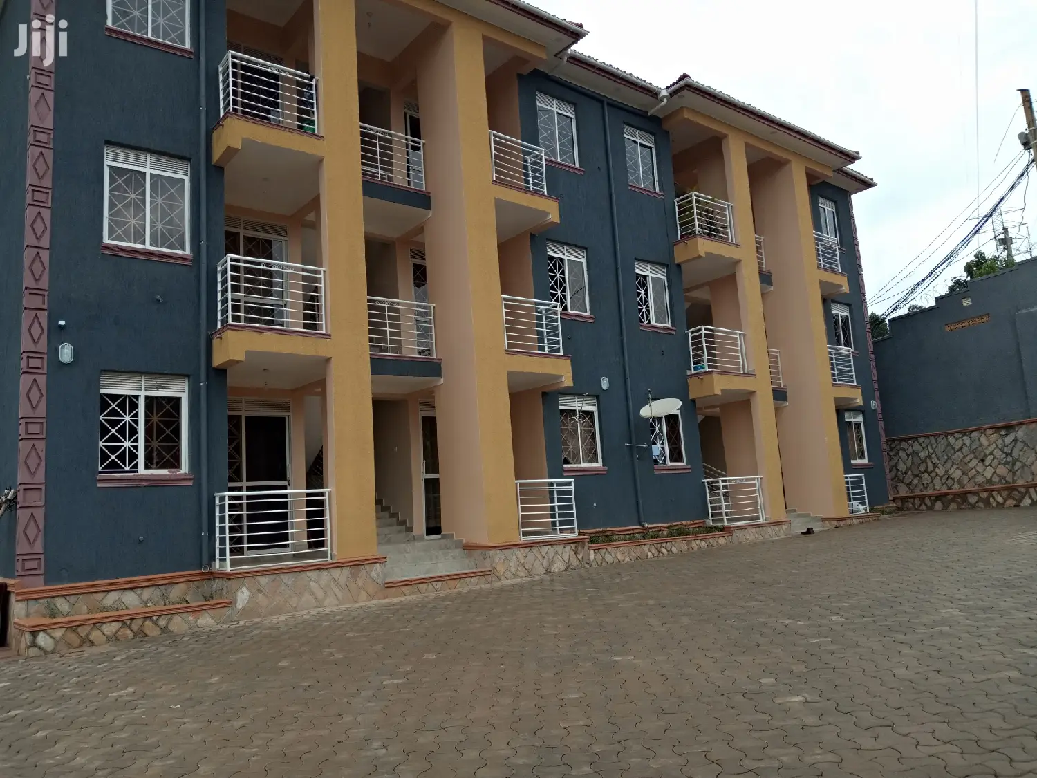 Apartments in Kyaliwajjara on Sell