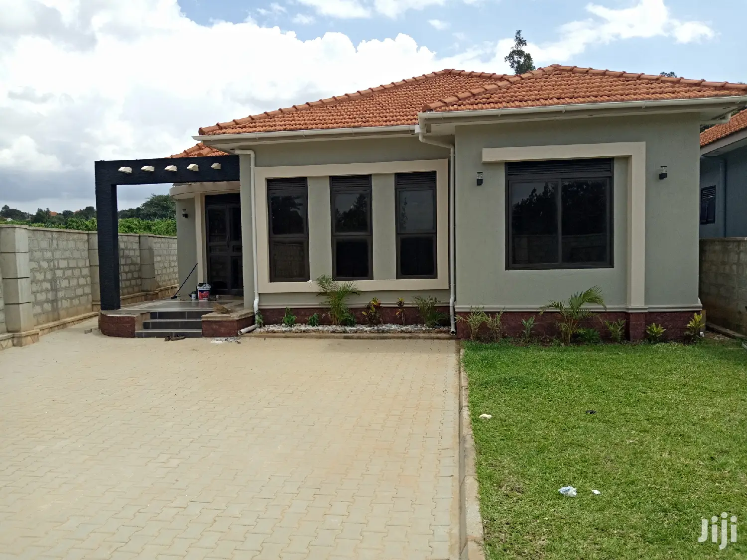 Kiira New Stylish Home on Sell