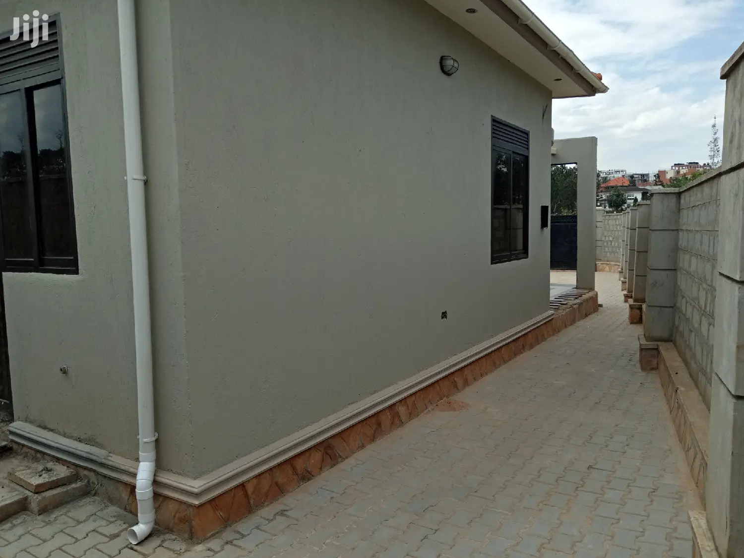 Kiira New Stylish Home on Sell