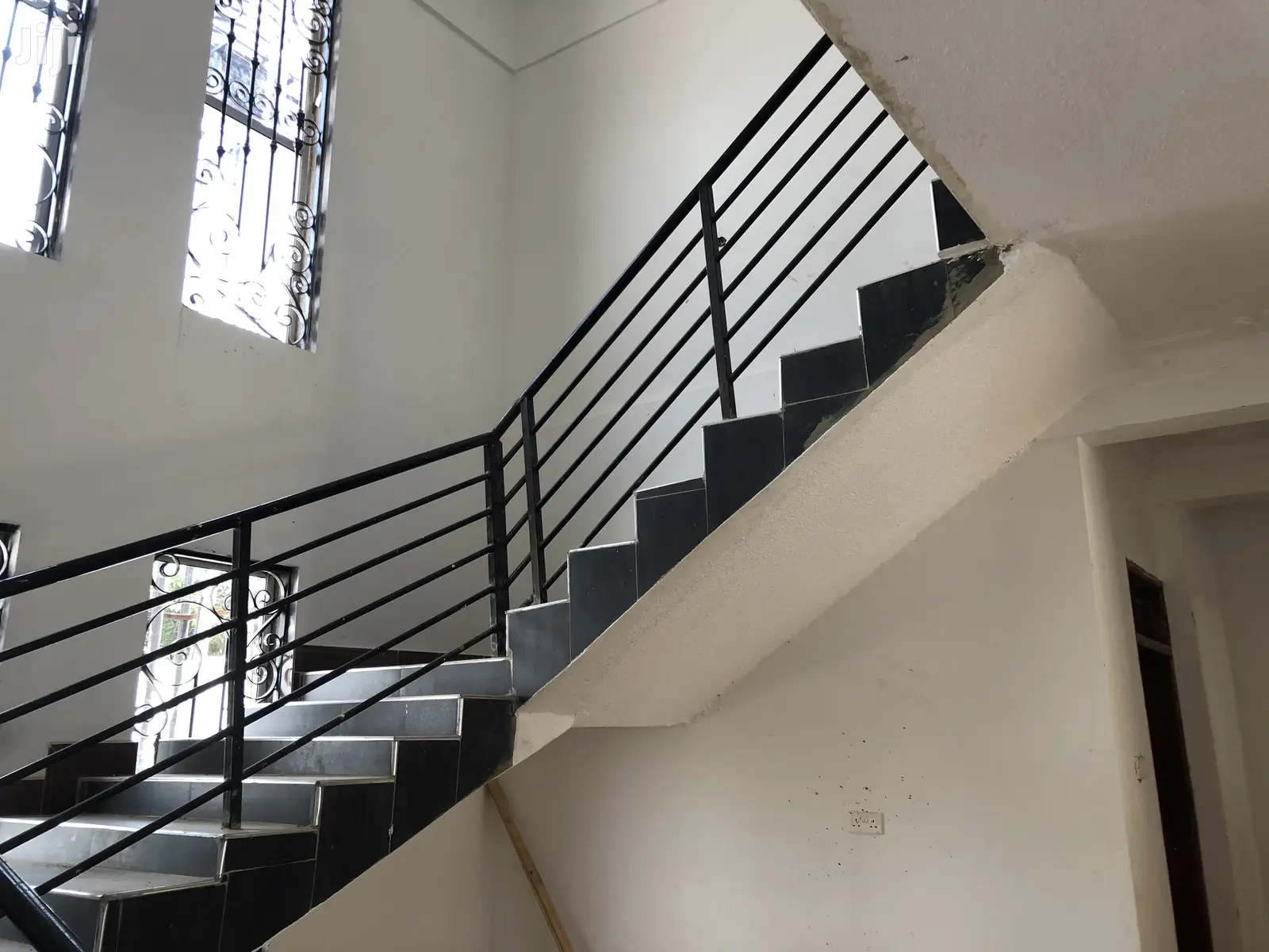 Kiira Seven Bedrooms Mansion On Sell