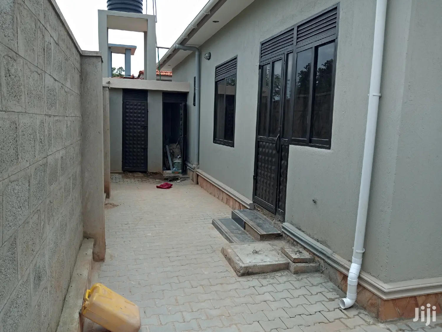 Hot Deal, Kira Classy Bungaloo for Sell