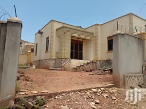 Affordable Villa in Kira for Sell
