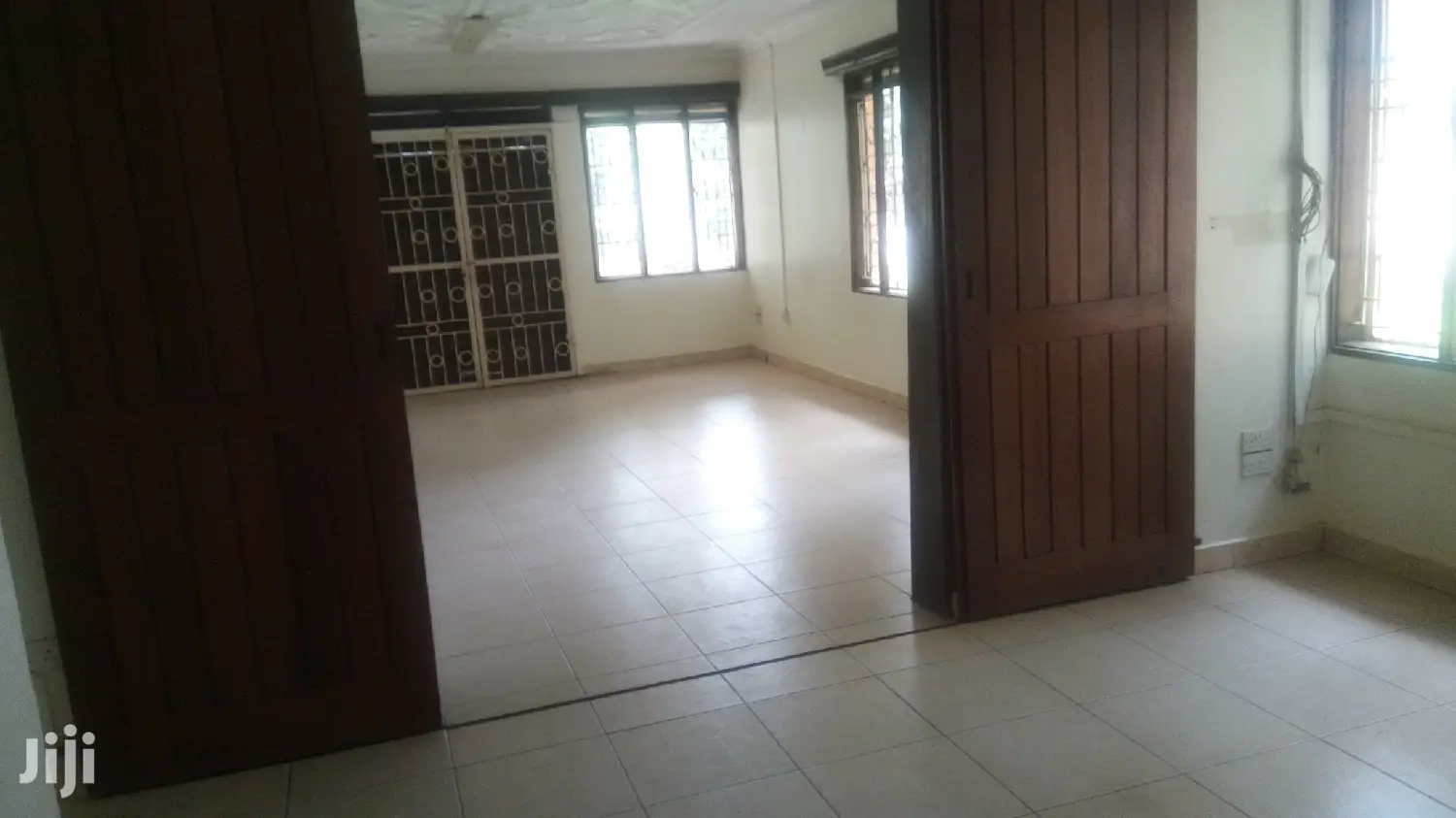 5 Bedroom Mansion In Bugolobi For Rent