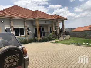 Kira Big Compound Luxury Home on Sell