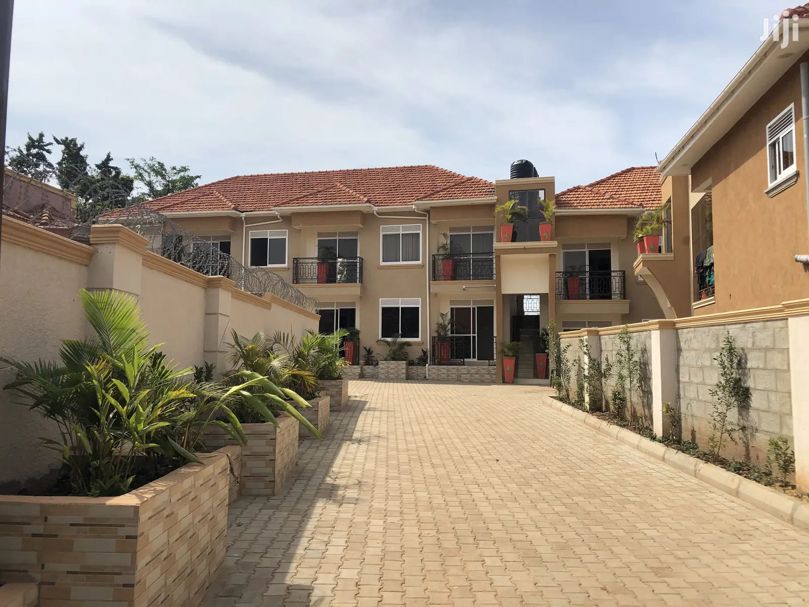 Kisaasi Complex of Apartments on Sell