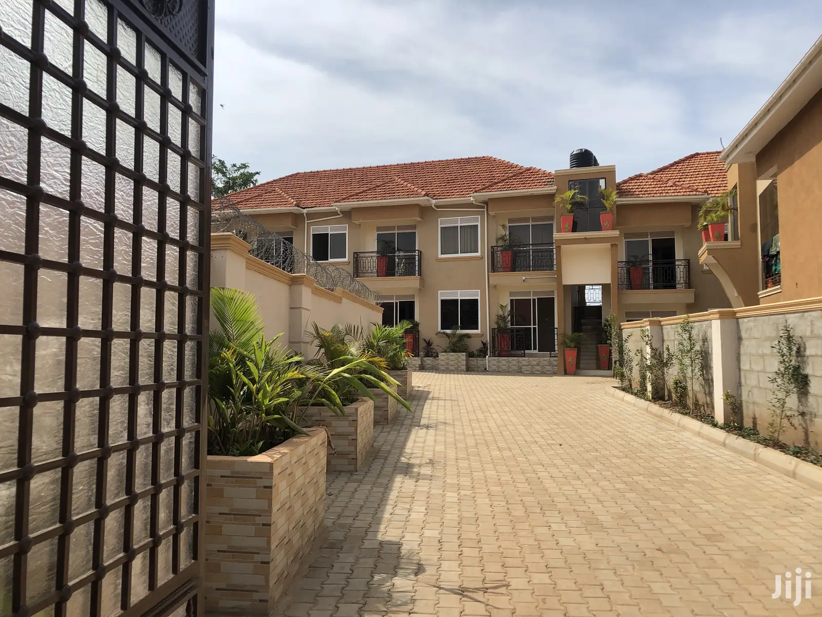 Kisaasi Complex of Apartments on Sell