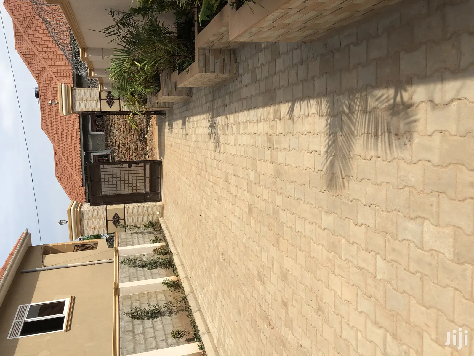 Kisaasi Complex of Apartments on Sell