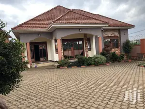 Kiira Multi Family House on Sell