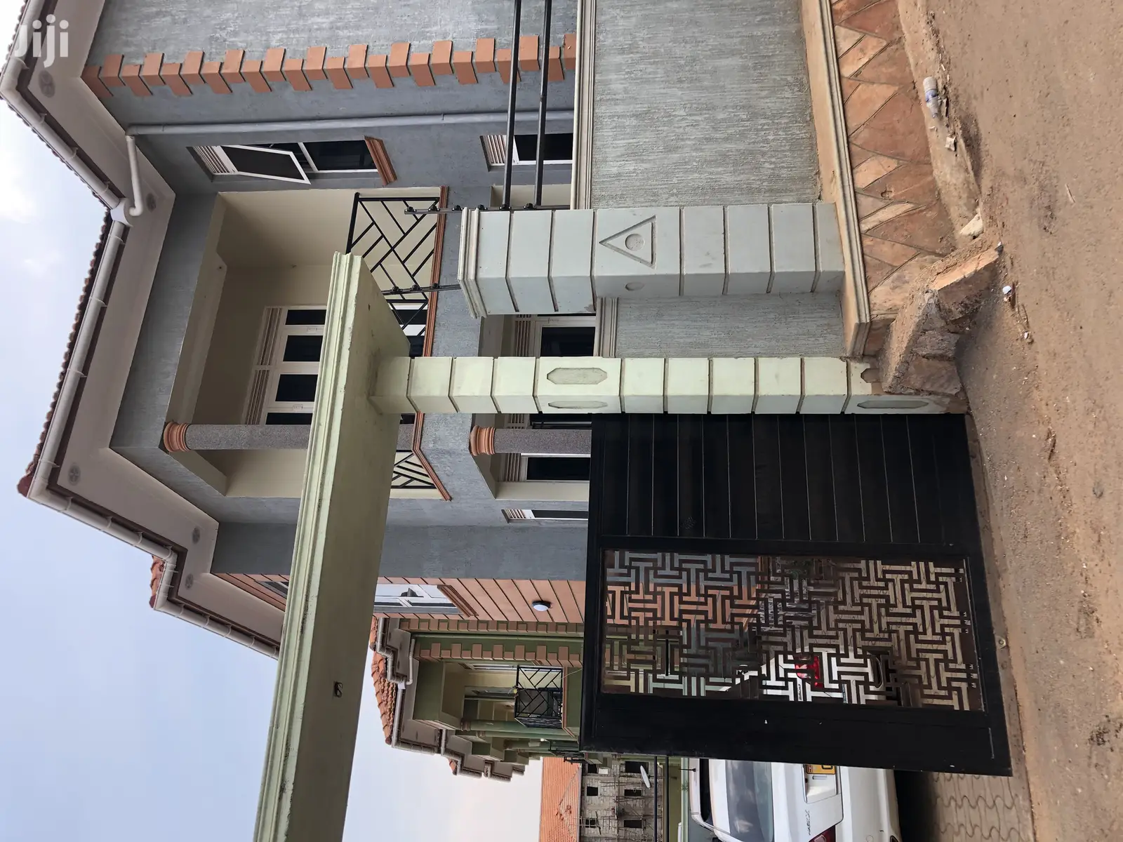 Storeyed House In KYANJA For Sell