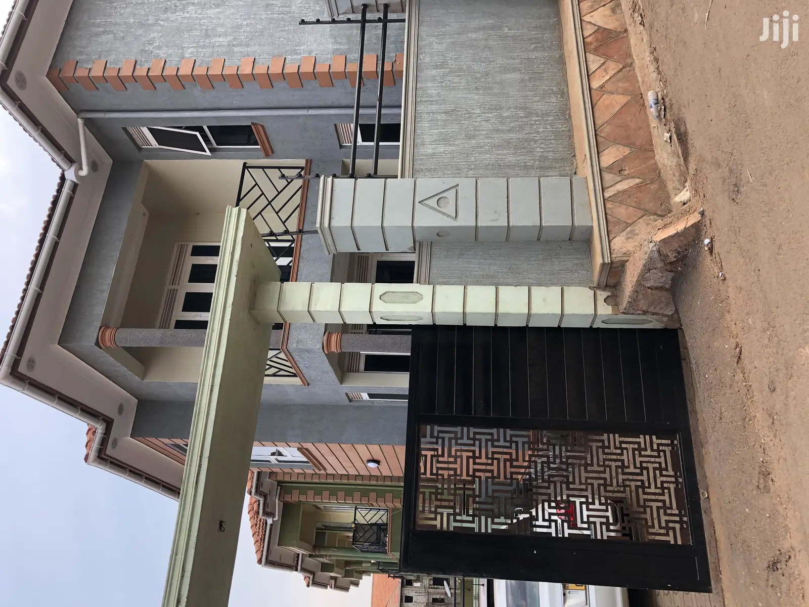 Storeyed House In KYANJA For Sell