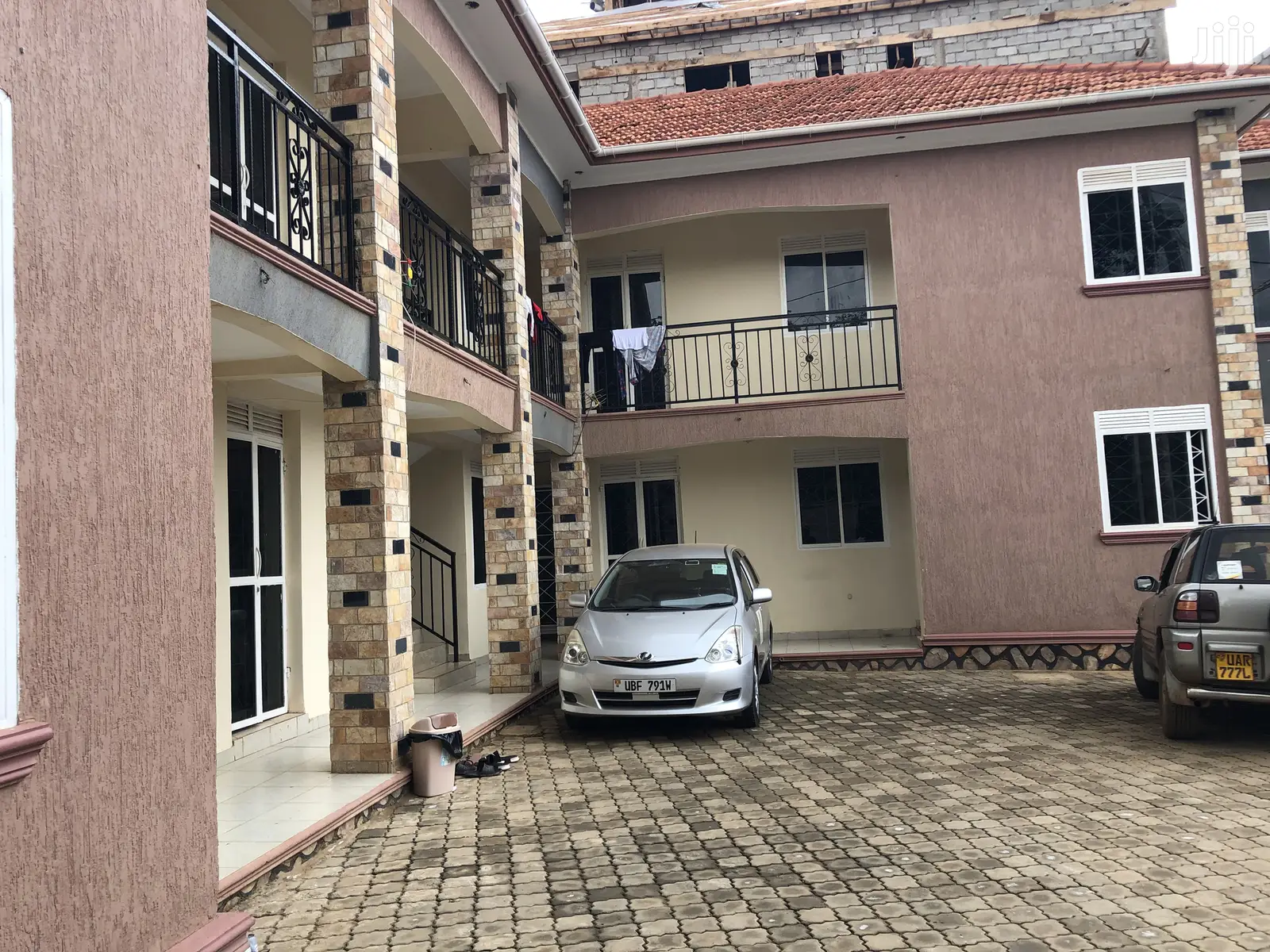 Apartment Building in Kyaliwajjara on Sell
