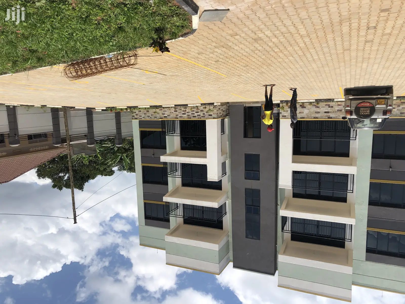 Kira 3 Bedrooms Condominiums on Sell