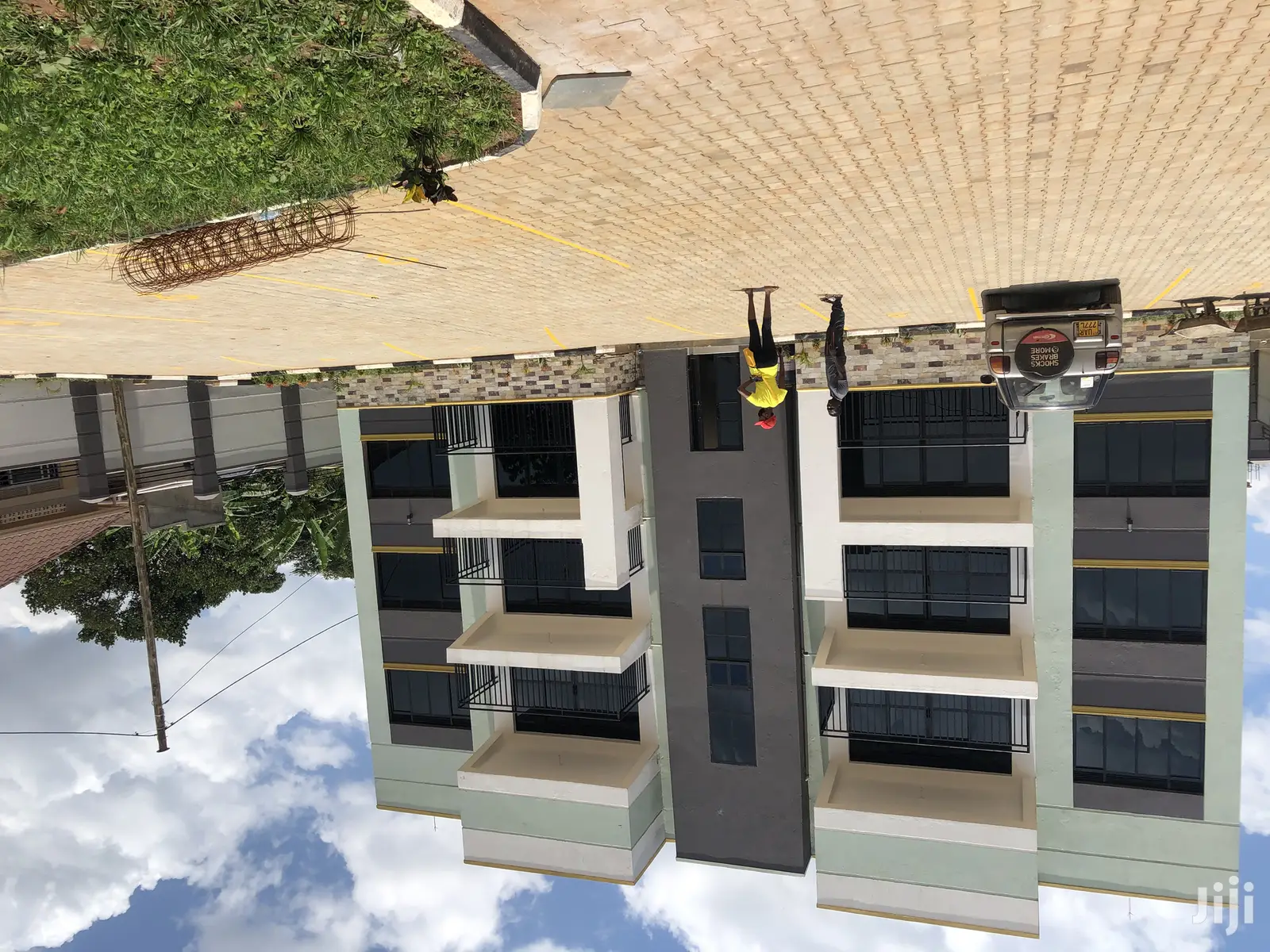 Kira 3 Bedrooms Condominiums on Sell