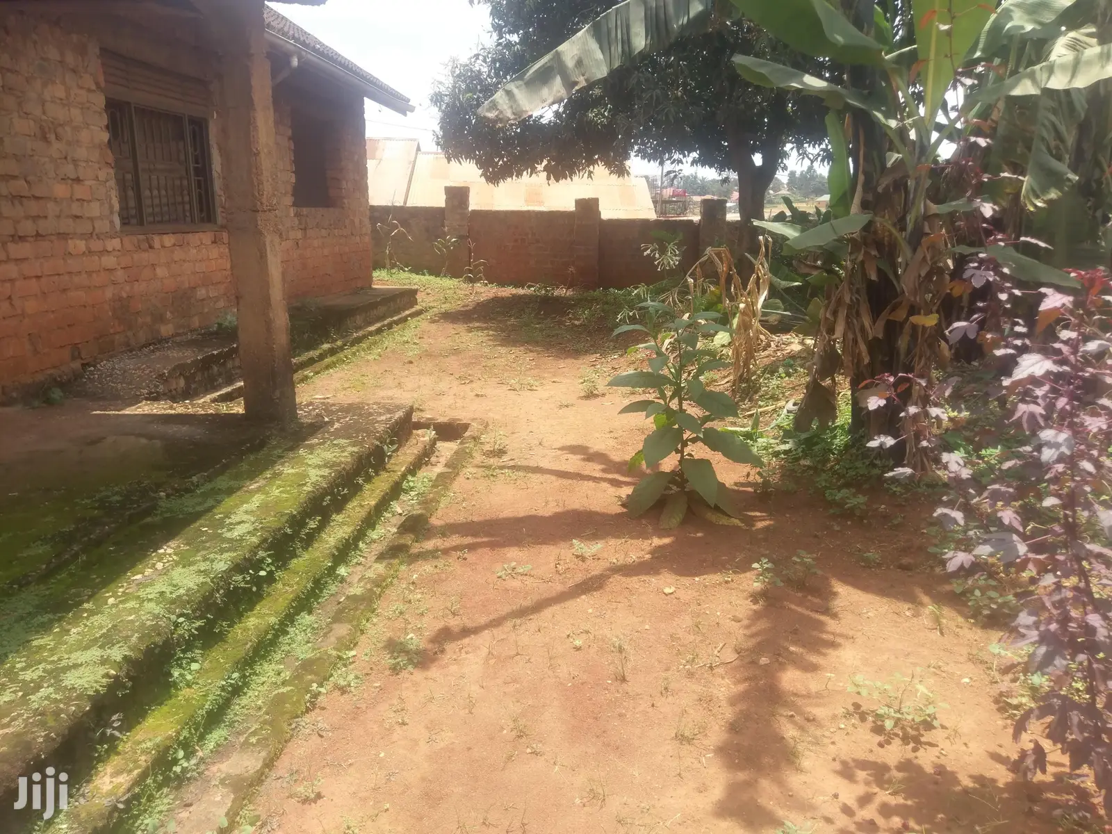 3bdrm Duplex in Rubaga for sale