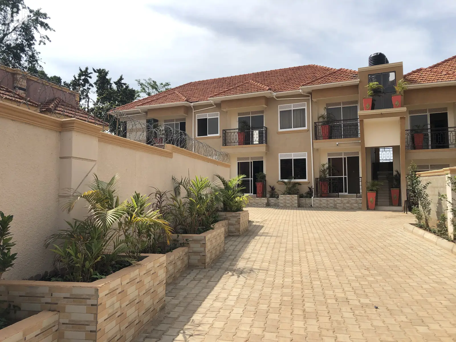 Apartment Complex in Kisaasi on Sell