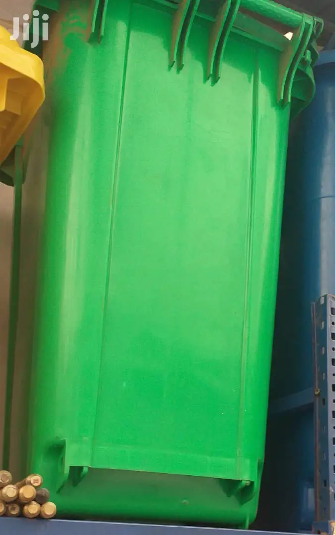 Outdoor 240L Plastic Wheel Dustbin