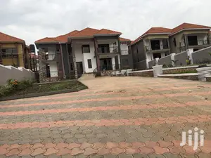 7 Bedroom Mansion In Ntinda Kiwatule For Sale