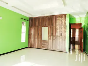 Kiira Pretty Amazing Bungaloo on Sale