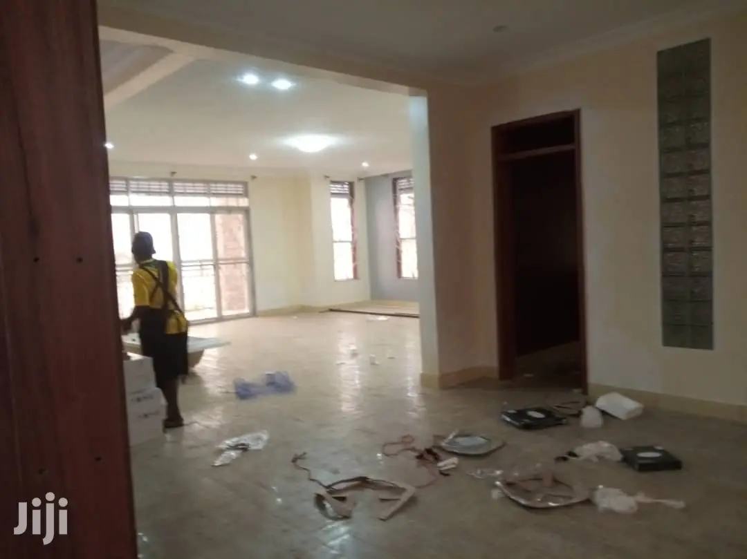 Kiira New Four Bedroom Home on Sell