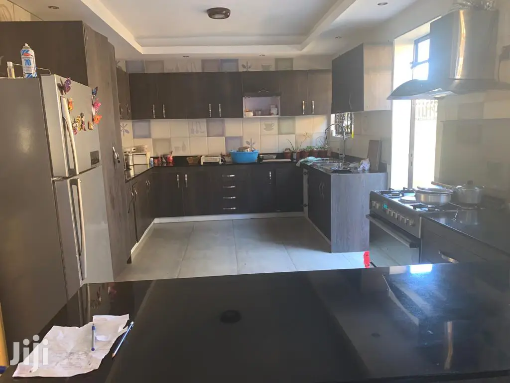 5 Bedroom Classic Villa In Lugogo For Rent