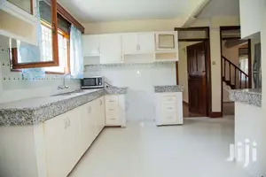 Spacious Prime Mashion