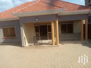 Namugongo Four Bedroom Bungaloo on Sell