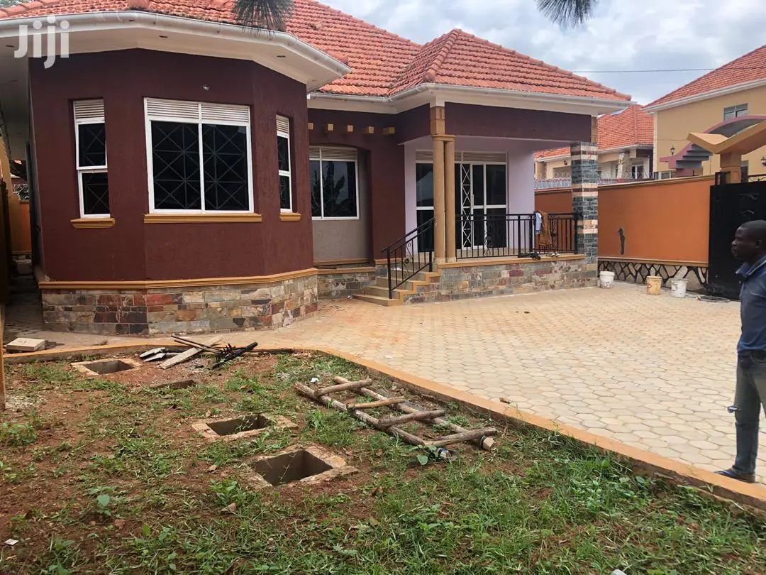 Kira Tarmacked Neighborhood House on Sell