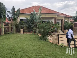 Kira Large Beautiful Home on Sell