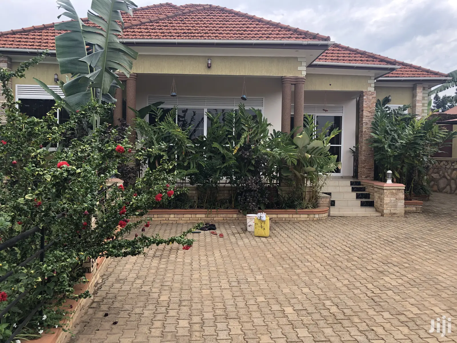 Kira Large Beautiful Home on Sell