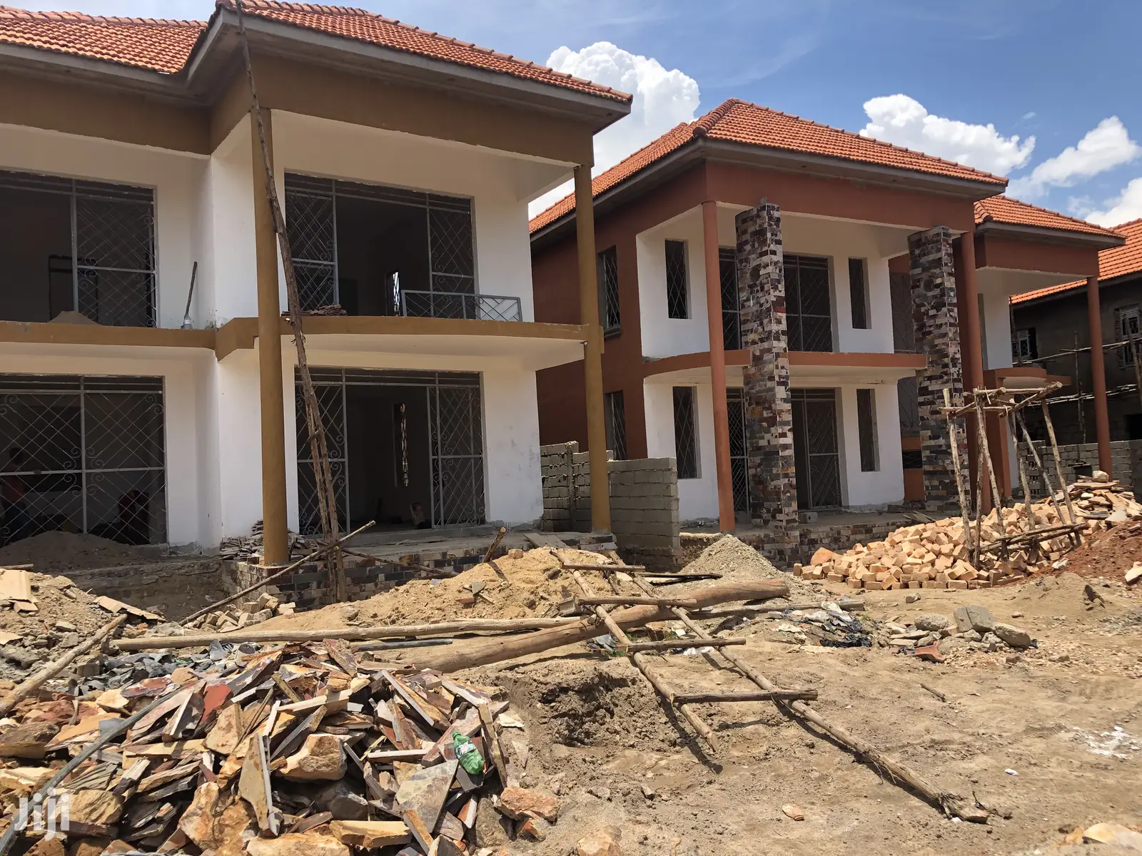 Kiira Luxurious Mansion Soon Complete on Sell