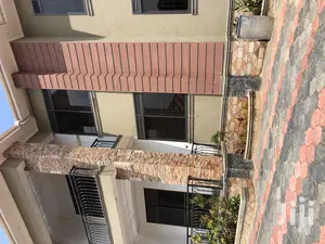 Naalya Six Bedrooms Castle on Sell