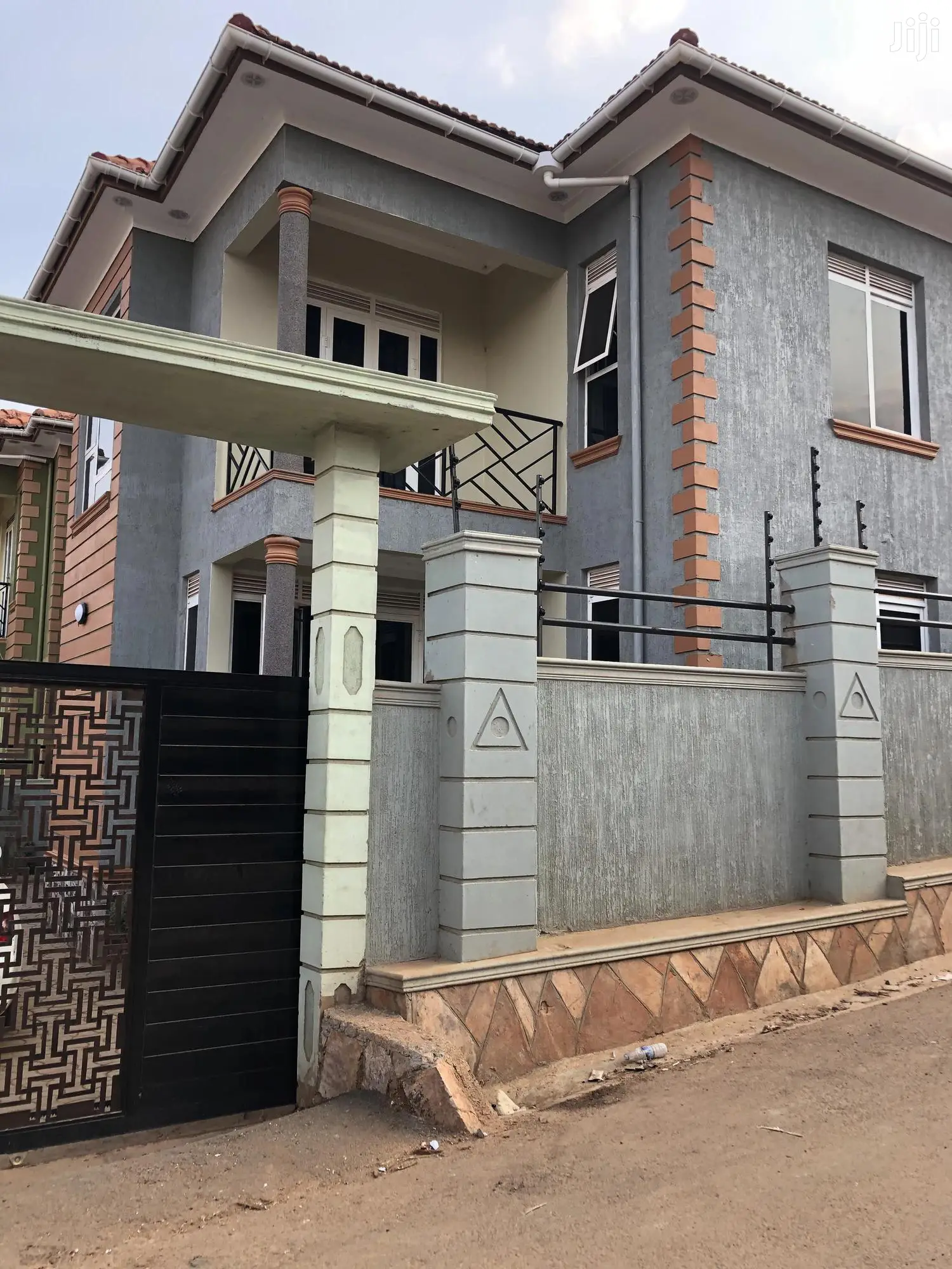 3 Bedroom House In Kisaasi For Sale