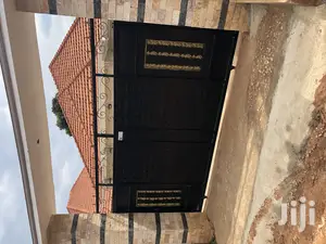 Kiira Classy House in Tarmacked Neighborhood on Sell