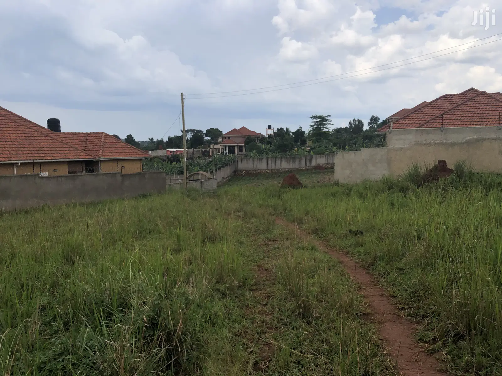 Kira Affordable Plot Near Tarmack on Sell