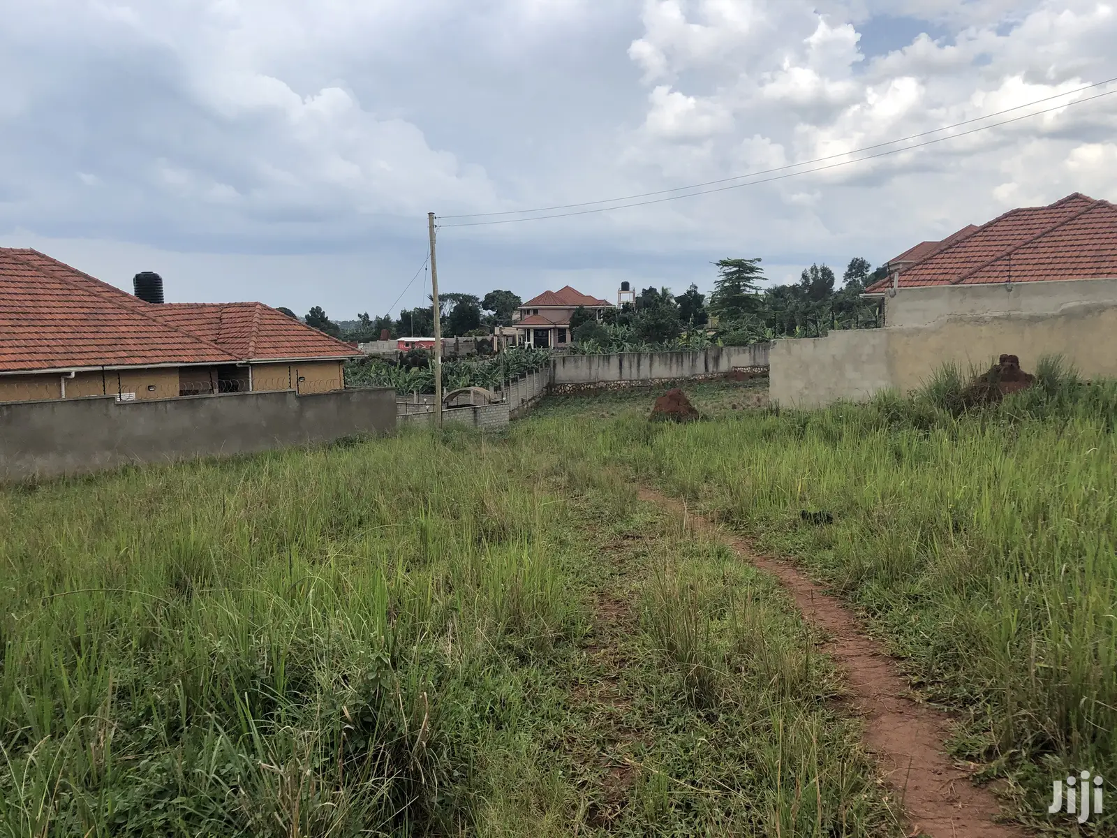 Kira Affordable Plot Near Tarmack on Sell