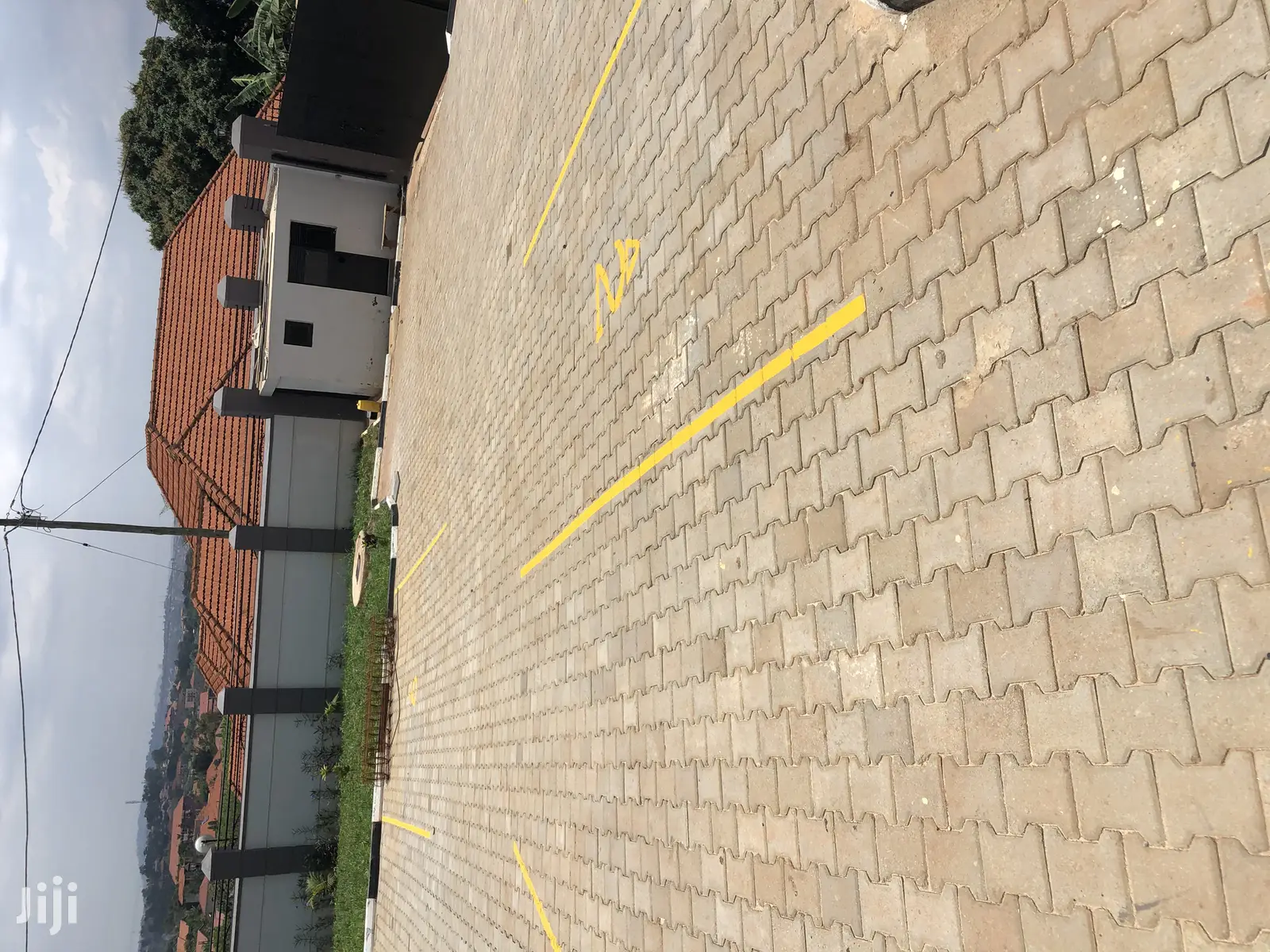 Posh,Kira 3 Bedroom Condos With Maid’S Quarters on Sale