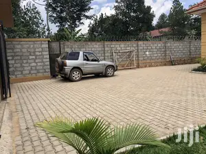 Palatial Bungalow in Kira for Sell