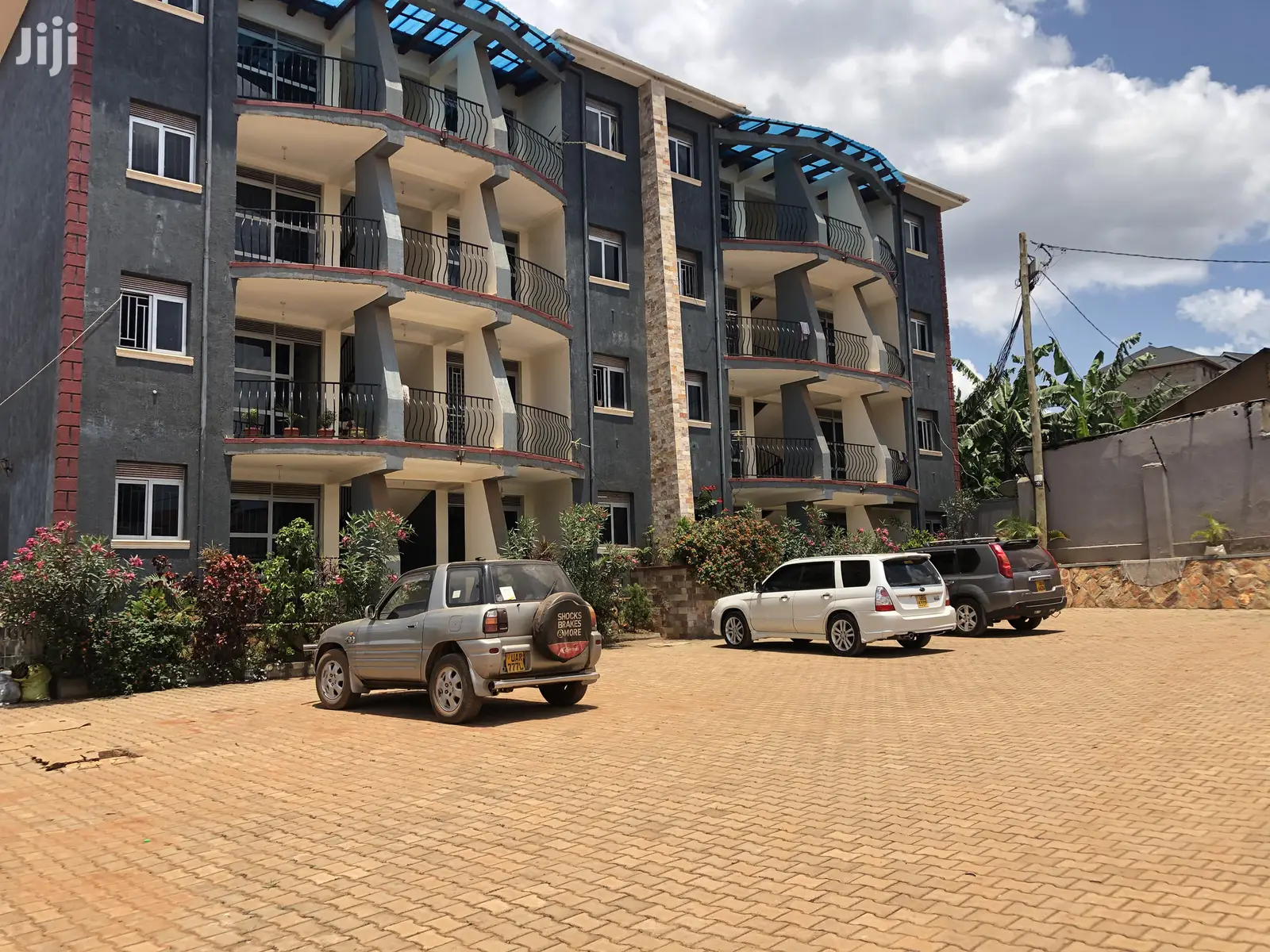 16 Unit Apartments In Kyaliwajjala Near Naalya For Sale