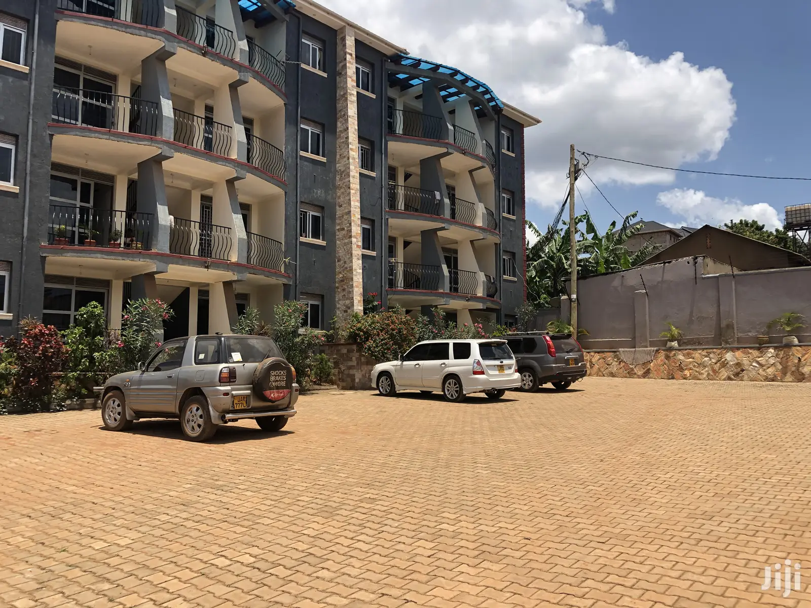 16 Unit Apartments In Kyaliwajjala Near Naalya For Sale